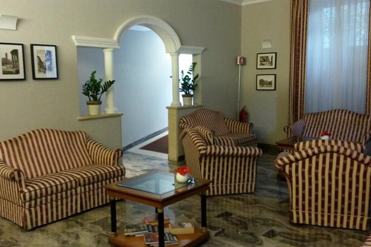 Hotel Villa Torlonia Rome Extérieur photo