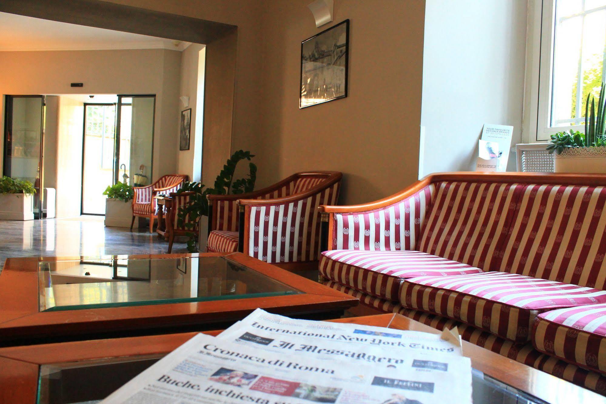 Hotel Villa Torlonia Rome Extérieur photo