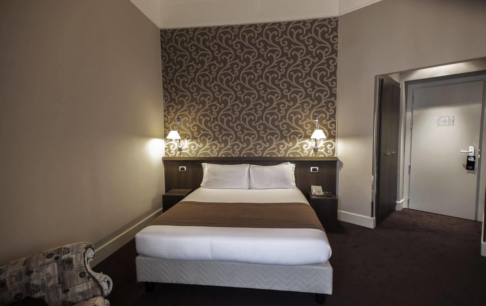 Hotel Villa Torlonia Rome Extérieur photo